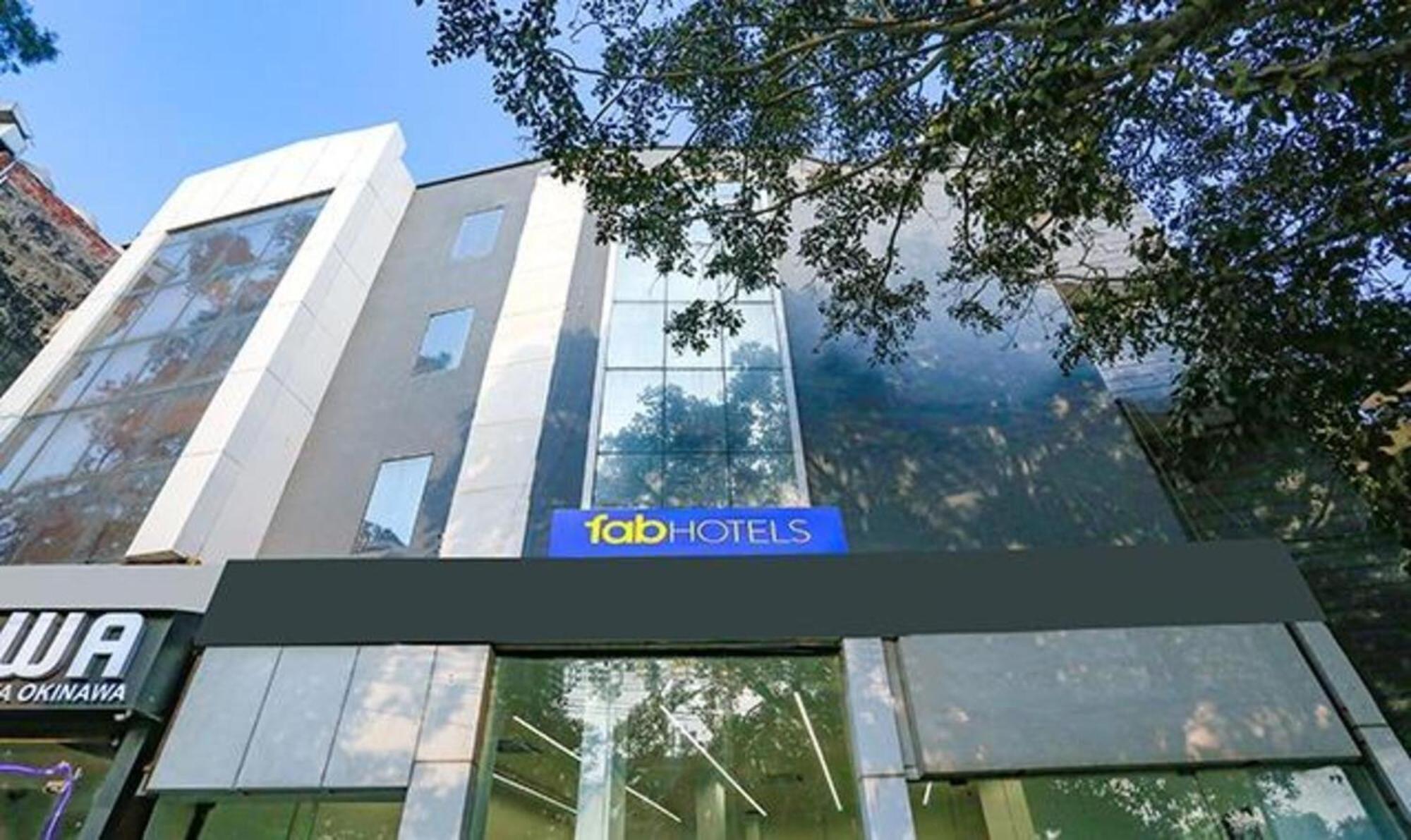 Fabhotel Urban Residency Model Town New Delhi Exterior foto